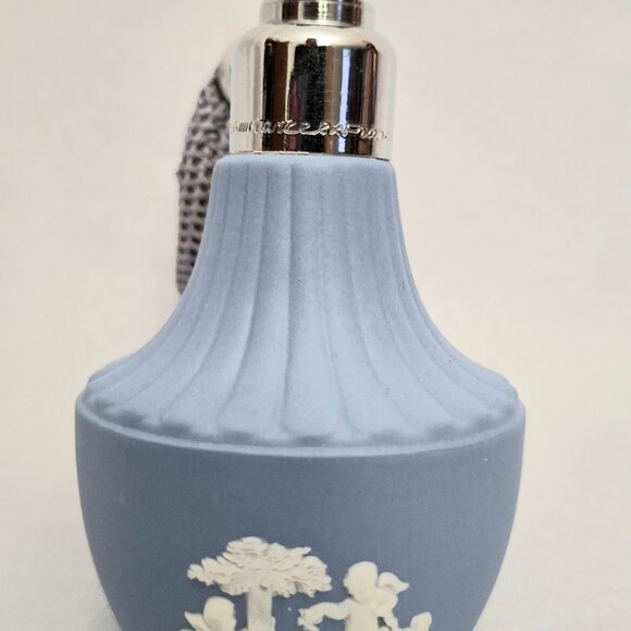 Vintage Wedgwood Jasperware Cupid Perfume Atomizer - Picture 3 of 7